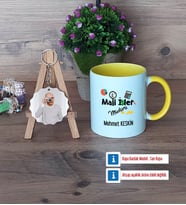 Mali İşler Müdürü Kupa Bardak Beyaz ve Fotoğraflı Ahşap Anahtarlık Hediye (Model 7)