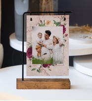 Ahşap Ayaklı Metal Aparatlı Fotoğraf Çerçevesi (Model 5)