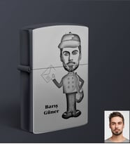 Kişiye Özel Postacı Tasarımlı Karikatür Siyah Benzinli Çakmak Bay-1 (Siyah)