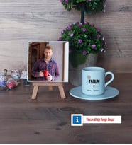 Yazılım Mühendisi Fotoğraflı Dekoratif Taş, Ahşap Altlıklı Türk Kahvesi Fincanı Hediye (Model 2)