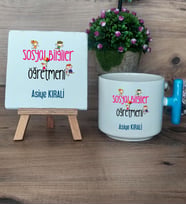 Sosyal Bilgiler Öğretmeni Hediye Seti Kupa Bardak T Kulplu ve Dekoratif Taş Öğretmenler Günü Hediyesi (Model 3)