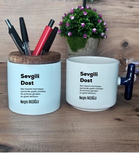 Sevgili Dost Hediye Sepeti Kupa Bardak T Kulplu, Kalemlik Hediyeleri Arkadaşa Hediye, Dosta Hediye (Model 2)