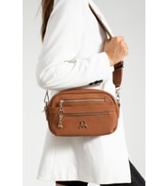 Kadın Postacı Çanta 23*18 Cm Çapraz Askılı Suni Deri Omuz Çantası Mega Bag Günlük Kullanıma Uygun (Taba)