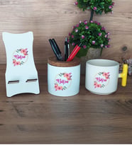 İsme Özel Hediye Sepeti Kupa Bardak T Kulplu, Kalemlik ve Ahşap Telefon Standı Anneye Ablaya Kardeşe Sevgiliye Doğum Günü Hediyesi (Model 5)