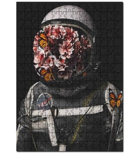 Cakapuzzle Çiçek Yüzlü Astronot Görseli. Sanat Puzzle Yapboz MDF (Ahşap) (500 Parça)