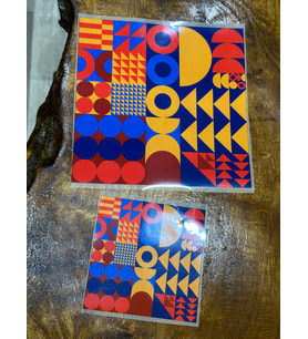 2 ADET ÜTÜ İLE YAPOIŞAN GEOMETRİ ŞEKİLLİ TRANSFER BASKI ARMA 19X19-11X11 (Kırmızı)