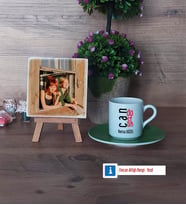 Arkadaşa Hediye Fotoğraflı Dekoratif Taş, Ahşap Altlıklı Türk Kahvesi Fincanı Hediye (Model 9)