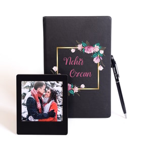 İsminize Özel Deri Defter & Metal Tükenmez Kalem + Ahşap Çerçeve (Model 1)