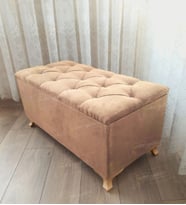 Lüks Sandıklı Kapitoneli Ayakucu Puf Bench 90 cm Gold Ayak (Vizon)