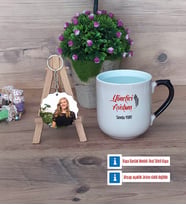 Yönetici Asistanına Hediye Kupa Bardak Beyaz ve Fotoğraflı Ahşap Anahtarlık Hediye (Model 10)