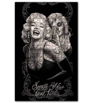 Cakapuzzle Manriy Monroe İçindeki Mutsuz Maske Görseli Puzzle Yapboz MDF (Ahşap) (500 Parça)