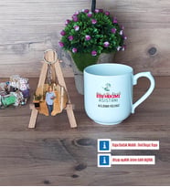 Diş Hekimi Asistanı Kupa Bardak Beyaz ve Fotoğraflı Ahşap Anahtarlık Hediye Diş Hekimi Asistanına Hediye (Model 5)