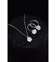 Papatya Silver 925 Ayar Gümüş Sedef Manolya Çiçeği Kolye Ve Halka Küpe Set (Rodyum)