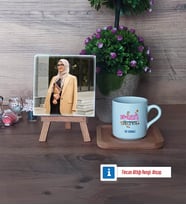 Din Kültürü Öğretmeni Fotoğraflı Dekoratif Taş, Ahşap Altlıklı Türk Kahvesi Fincanı Hediye (Model 1)