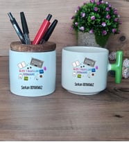 Web Tasarım Uzmanı Hediye Sepeti Kupa Bardak T Kulplu, Kalemlik Hediyeleri Web Tasarım Uzmanına Hediye (Model 8)