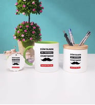 Dünyanın En Yakışıklı Öğretmeni Kupa Bardak Kırmızı Kalemlik ve Anahtarlık (Model 8)