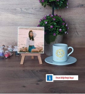 Gold Baş Harf Fotoğraflı Dekoratif Taş, Ahşap Altlıklı Türk Kahvesi Fincanı Hediye (Model 2)