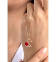 Kadın Orjinal 925 Ayar Gümüş Zirkon Taşlı Kalp Kırmızı Gül Model Kolye (Rose)