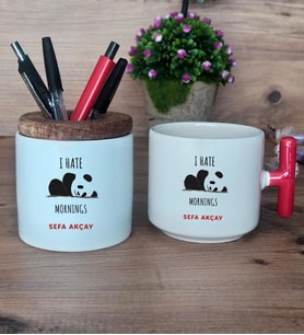 Sevimli Panda Hediye Sepeti Kupa Bardak T Kulplu, Kalemlik Hediyeleri Arkadaşa Hediye (Model 1)