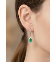 Usho Jewelry 925 Ayar Gümüş Mekik Küpe (Zümrüt Yeşili)