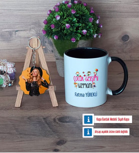 Çocuk Gelişimi Uzmanı Kupa Bardak Beyaz ve Fotoğraflı Ahşap Anahtarlık Hediye (Model 11)