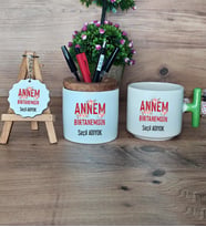 Annem Birtanemsin Hediye Sepeti Kupa Bardak T Kulplu, Kalemlik ve Anahtarlık Anneye Doğum Günü Anneler Günü Hediyesi (Model 8)