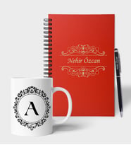 Kişiye Özel Ahşap İsimli ve Harfli Renkli Defter Kalem Kupa Hediye Seti (Model 1)