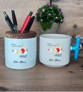 Bahar Çiçeği Anne Hediye Sepeti Kupa Bardak T Kulplu, Kalemlik Hediyeleri Anneye Doğum Günü Anneler Günü Hediyesi (Model 3)