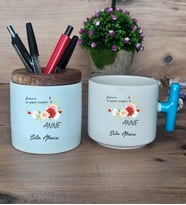 Bahar Çiçeği Anne Hediye Sepeti Kupa Bardak T Kulplu, Kalemlik Hediyeleri Anneye Doğum Günü Anneler Günü Hediyesi (Model 3)