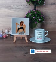 Motto Yeni Bir Ben Fotoğraflı Dekoratif Taş, Ahşap Altlıklı Türk Kahvesi Fincanı Hediye (Model 2)