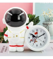 Dekoratif Astronot Tasarımlı Masa Saati (Siyah)