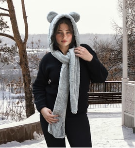 Kışın Rahatlığını Yakalayın: Kapşonlu Welsoft Peluş Bere - Atkılı - Polar Boyunluk Şalı (Gri)