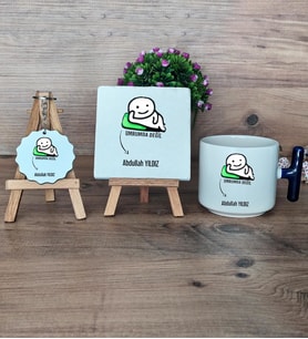 Umurumda Değil Hediye Seti Kupa Bardak T Kulplu, Dekoratif Taş, Anahtarlık Arkadaşa Hediye (Model 2)