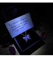 IŞIKLI KOLYE KUTULU OPAL TAŞLI KELEBEK KOLYE   -925 Ayar Gümüş Kolye (Mavi-Rodyum)
