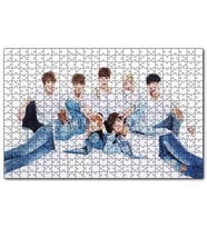 Cakapuzzle BTS Kore Pop Kot Şıklığı  Puzzle Yapboz MDF (Ahşap) (500 Parça)