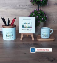 Laborant Hediye Seti Dekoratif Taş, Kalemlik, Ahşap Altlıklı Türk Kahvesi Fincanı Hediye (Model 1)