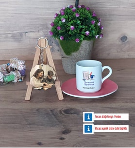 Matematik Öğretmeni Türk Kahvesi Fincanı Ahşap Altlıklı ve Fotoğraflı Ahşap Anahtarlık HediyeÖğretmenler Günü Hediyesi (Model 6)
