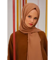 LARİSSA SCARF MEDİNE İPEĞİ ŞAL (Tarçın)