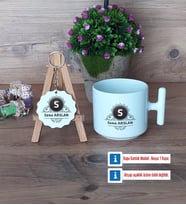 Baş Harf ve İsim Soyisim Kupa Bardak Kırmızı ve Ahşap Anahtarlık Hediye (Model 11)