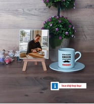 Erkek Öğretmene Hediye Fotoğraflı Dekoratif Taş, Ahşap Altlıklı Türk Kahvesi Fincanı Hediye (Model 2)