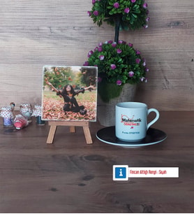 Matematik Öğretmeni Fotoğraflı Dekoratif Taş, Ahşap Altlıklı Türk Kahvesi Fincanı Hediye Öğretmenler Günü Hediyesi (Model 7)