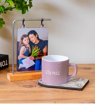 Ahşap Standlı Fotoğraflı Çerçeve & Kişiye Özel Ahşap Sunumlu Çay & Nescafe Fincanı (Sütlü Kahve)