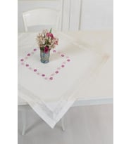 Krem Buldan İpeği Dantelli Çiçek İşlemeli 90x90 cm Masa Örtüsü (Pembe)