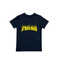 Spiderman baskılı örümcek adam pamuklu penye kumaş yazlık çocuk tişört (Siyah)