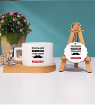 Dünyanın En Yakışıklı Öğretmeni Kupa Bardak ve Anahtarlık (Beyaz-Gri)