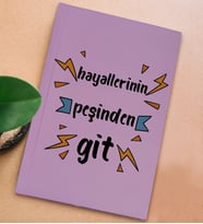 BK Gift Hayat Mottosu Tasarımlı Sert Kapaklı Lila Defter, Arkadaşa Hediye, Yeni İş Hediyesi, Doğum Günü Hediyesi, Anı Defteri (Model 6)