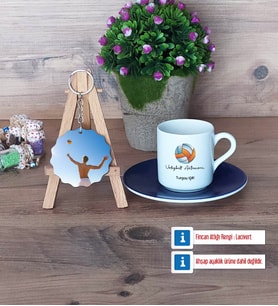 Voleybol Antrenörü Türk Kahvesi Fincanı Ahşap Altlıklı ve Fotoğraflı Ahşap Anahtarlık Hediye (Model 4)