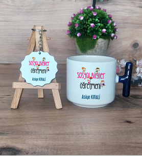 Sosyal Bilgiler Öğretmeni Hediye Seti Kupa Bardak T Kulplu ve Anahtarlık Öğretmenler Günü Hediyesi (Model 2)