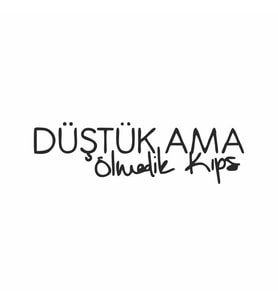 Düştük Ama Ölmedik Kıps Araba Sticker siyah 17x5 CM (Siyah)