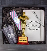 eJOYA Kişiye Özel Yılın En İyi Öğretmeni Hediye Kutusu 110601 (Model 9)